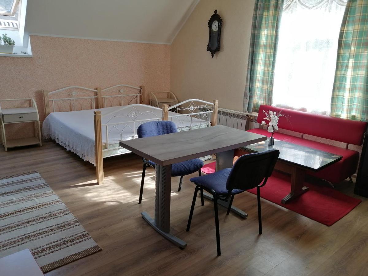 Freedom Hostel Uzhhorod Εξωτερικό φωτογραφία